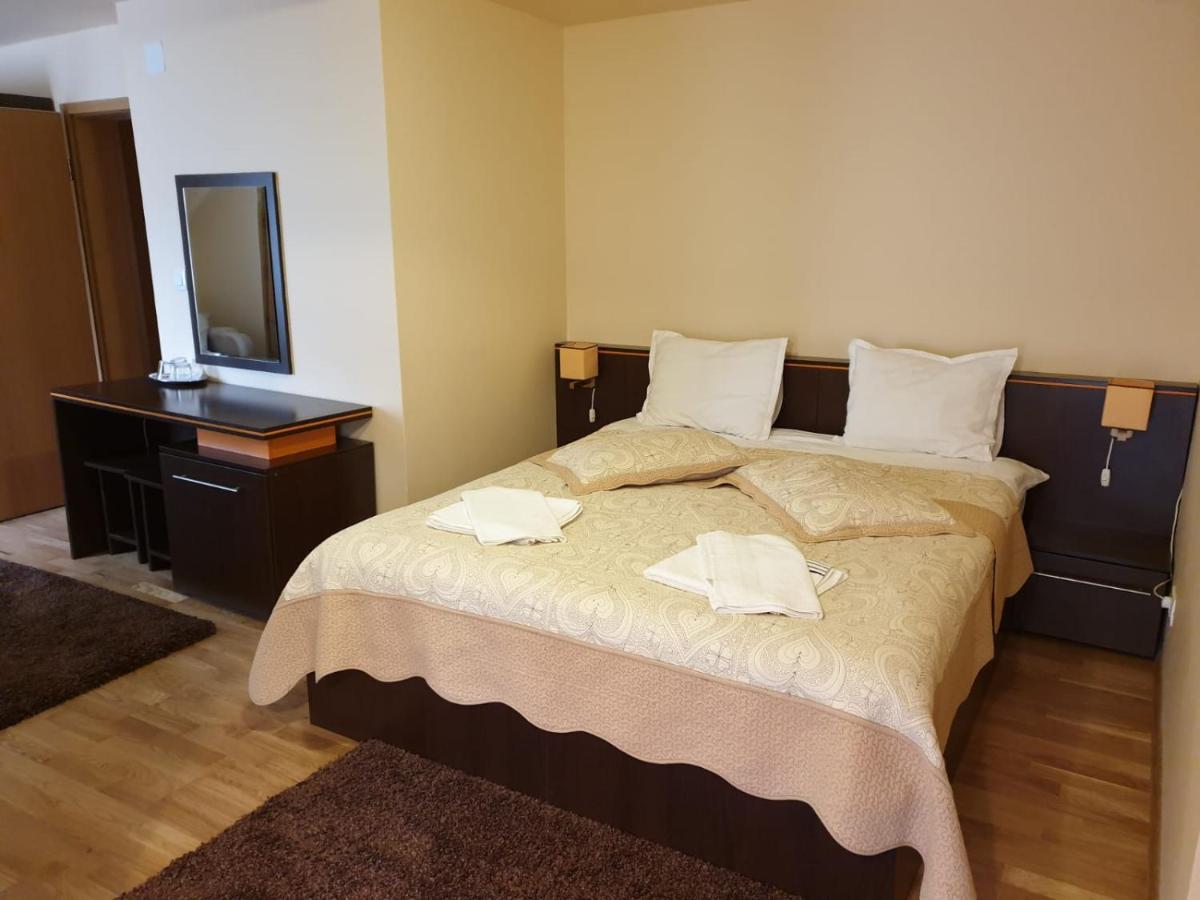 Casa Enescu Hotel บราน ภายนอก รูปภาพ