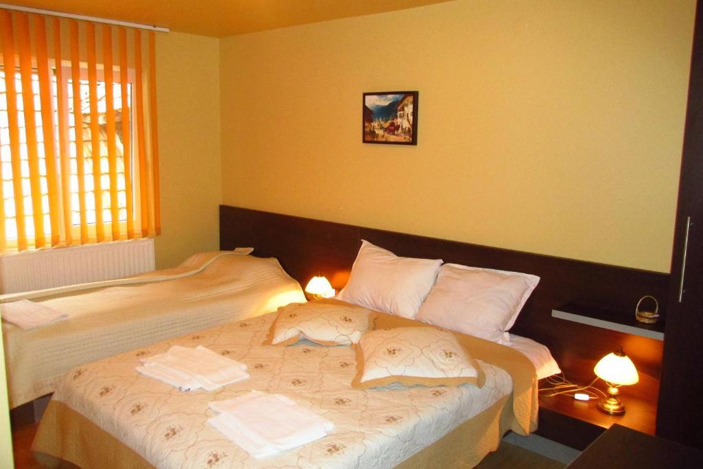 Casa Enescu Hotel บราน ห้อง รูปภาพ